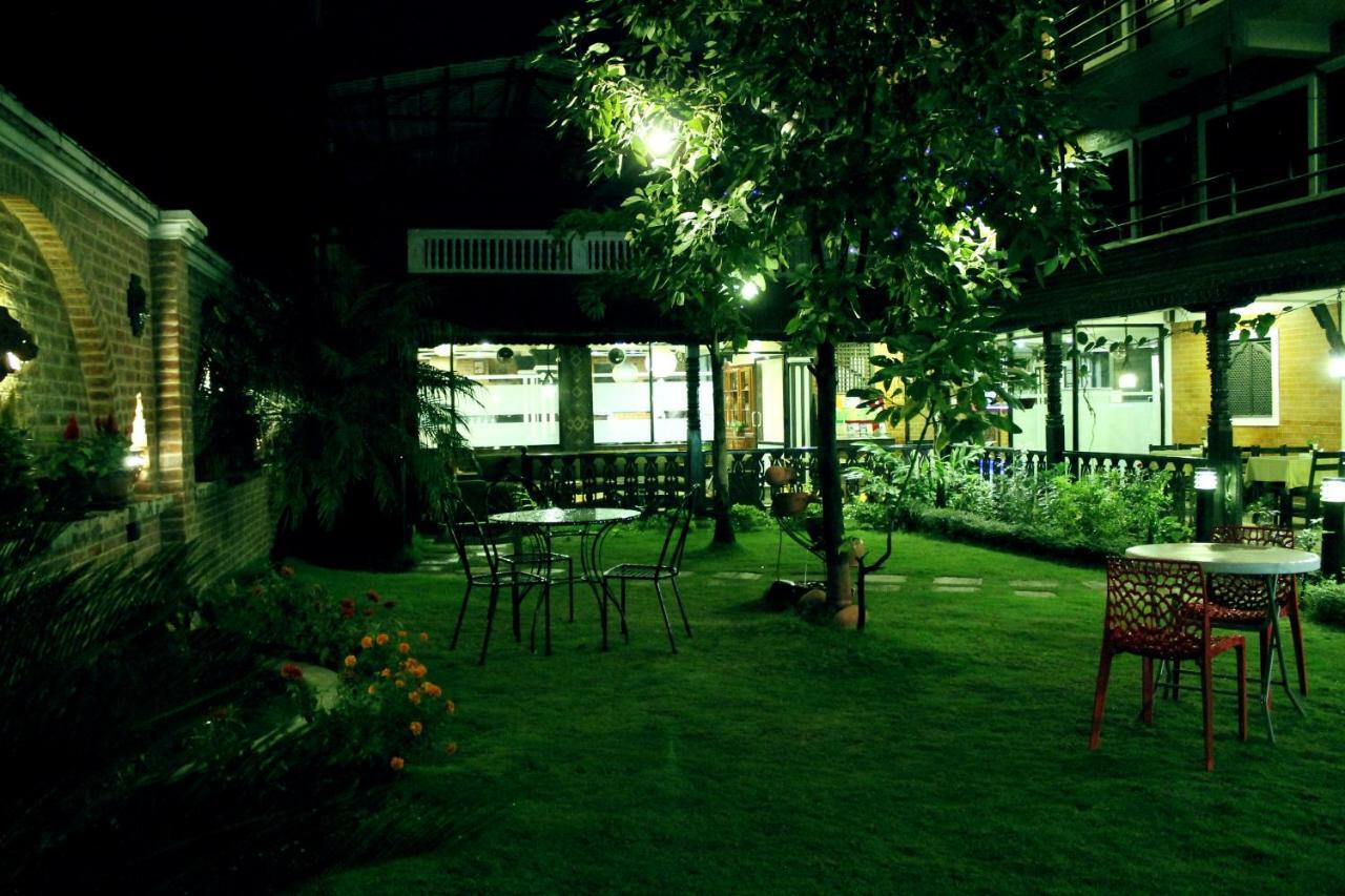 Boudha Mandala Hotel Катманду Экстерьер фото